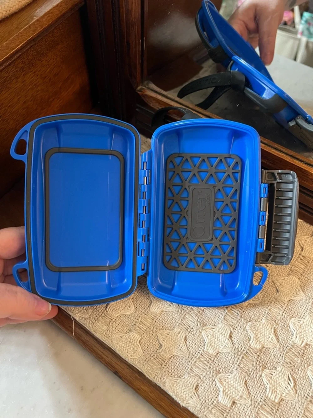 OTTERBOX Classic‎ Pursuit 20 Dry Box for Camping Water Sports Blue Black GUC